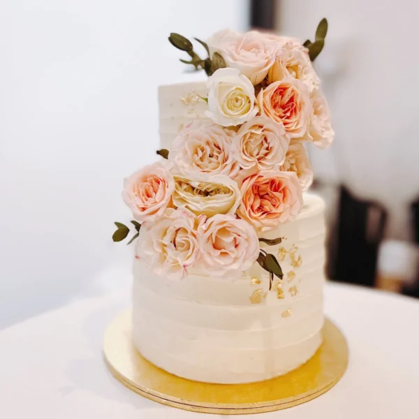Elegant Dreamy Fresh Floral Wedding Cake