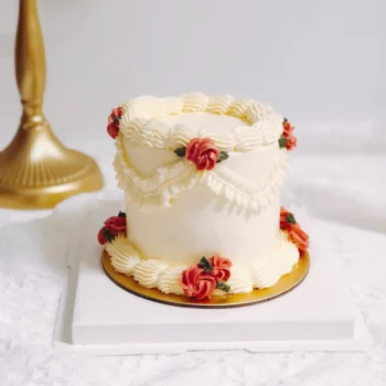 Vintage Red Roses Korean Cake | Best Online Bakery In Singapore