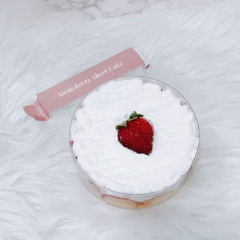 Japanese Strawberry Short Cake Box | Best Customisation Cake Shop