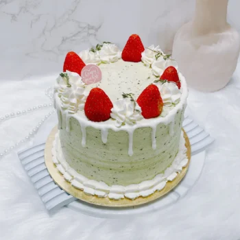 Matcha Strawberries Cake | Best Bakery in Singapore