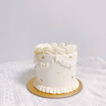 Milky White Vintage Cake | Best Customisation Cake Shop