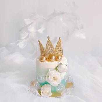 Tiffany Blue Crown Heart Shaped Feather | Best Cake Shop