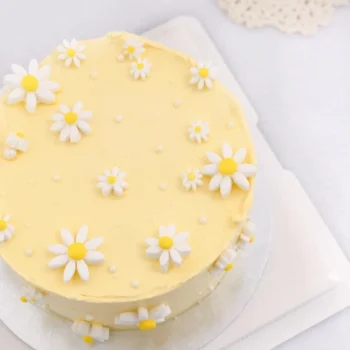 Yellow Daisies Cake | Best Birthday Cake in Singapore - Honeypeachsg Bakery