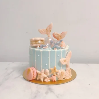 Baby Blue x Pink Mermaid Seashell Dreamy Cake