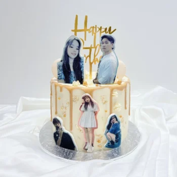 Friends’ Human Figurine Cake
