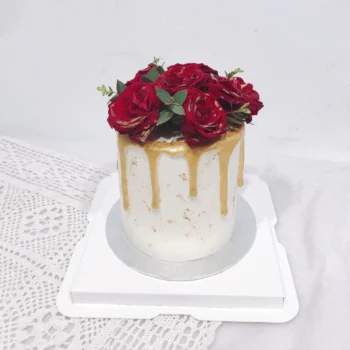 Red Roses Gold Drip Cake
