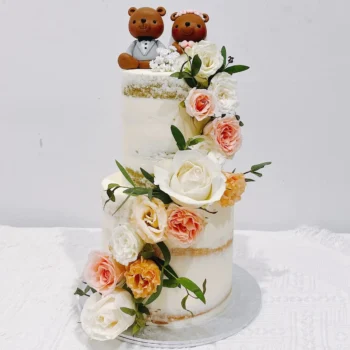 Rustic Wedding Bear Floral Cake