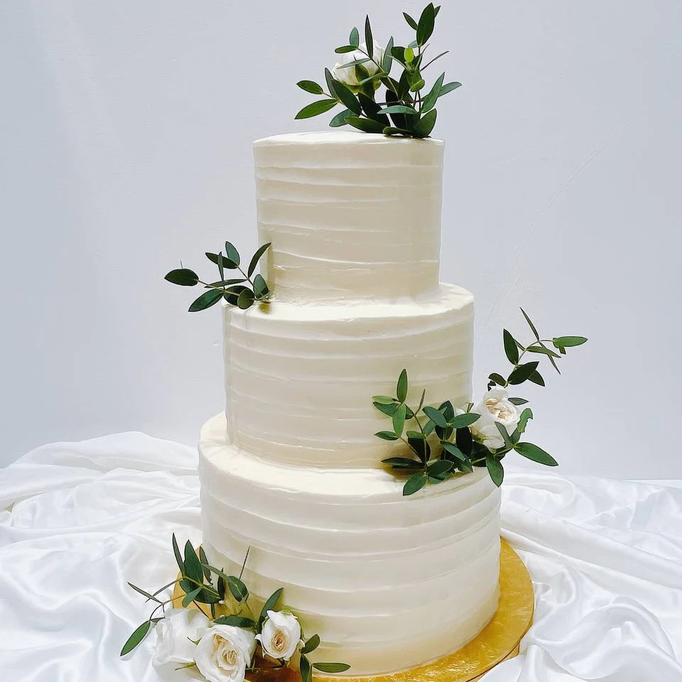 Elegant Ruffles Floral Wedding Cake