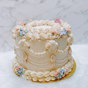 Beige Vintage Floral Cake