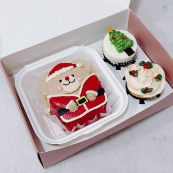 Have a Beary Christmas Bento + 2 Cupcakes Set